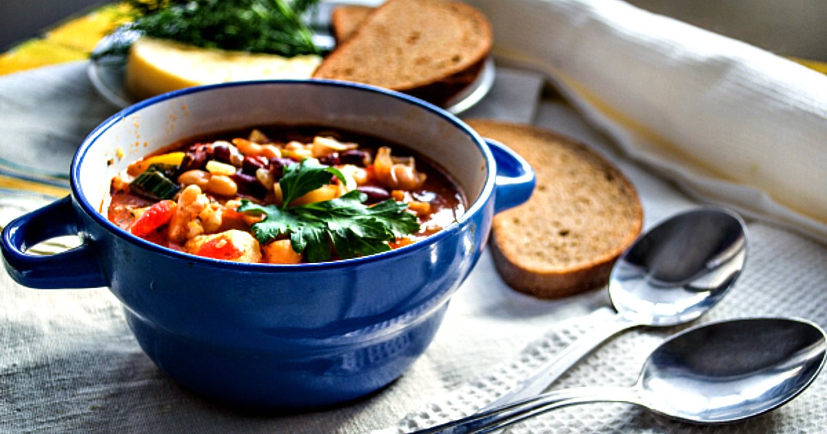Hearty Healthy Minestrone Soup
